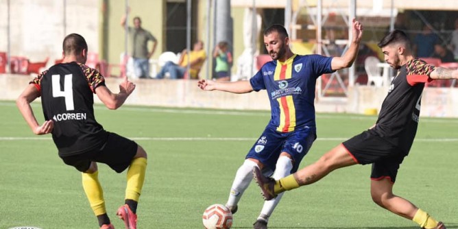 Calcio dagosto: amichevole Sassari-Sennori