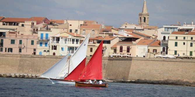 Vela latina, Alghero incorona <i>Shardana</i>