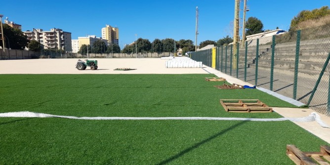 Campo Sassari Calcio si rif il <i>look</i> 