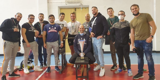 Sollevamento Pesi: ricco <i>bottino</i> della Sardegna Powerlifting