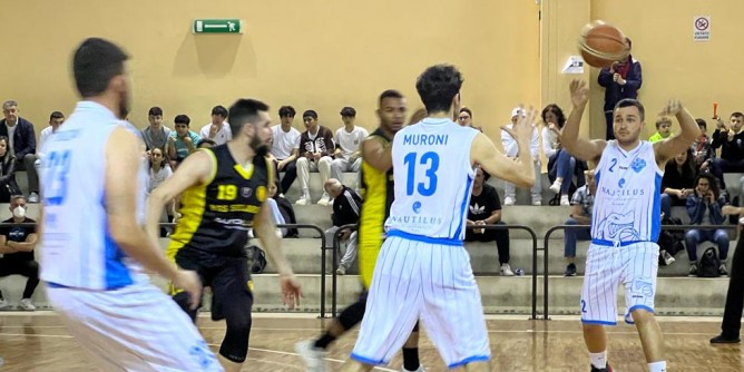 Play-Off: Colpo della <i>Coral 93</i>, si va a gara 3