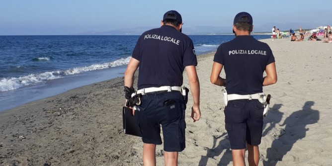 16 agenti nelle spiagge sassaresi