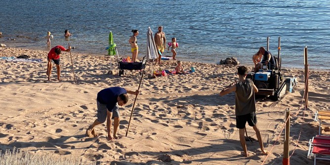 Porticciolo, pulizia in spiaggia. Grandi assenti gli ambientalisti