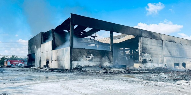 Incendio Truncu Reale, pompieri ancora al lavoro