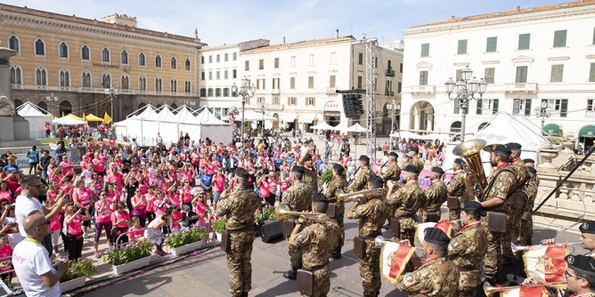 LEsercito alla Corsa in Rosa