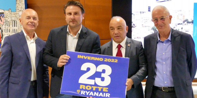 Ryanair presenta 23 rotte da Cagliari