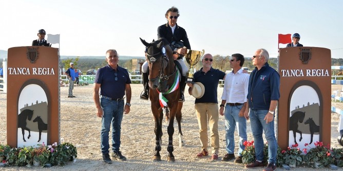 Chiaudani vince il GP Sardegna Jumping Tou