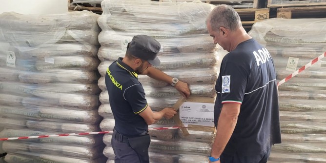 Cagliari: sequestrati 4.770 sacchi di pellets