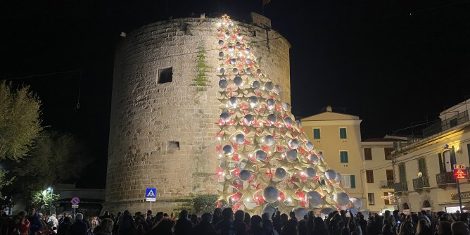 Luce al Natale, folla ad Alghero