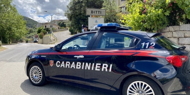 Uomo salvato a Bitti da casa in fiamme