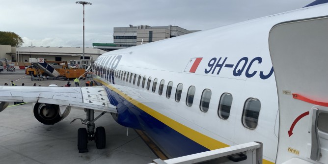 3 ore il ritardo per Ryanair tra Cagliari e Palermo