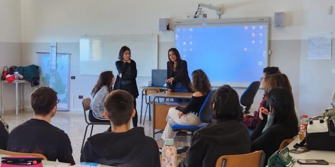 Alghero: Il <i>Csm</i> entra nelle scuole. 400 ragazzi, 21 classi e 5 istituti 