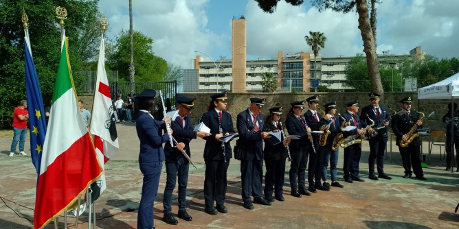 A scuola nel <i>vivo</i> della storia