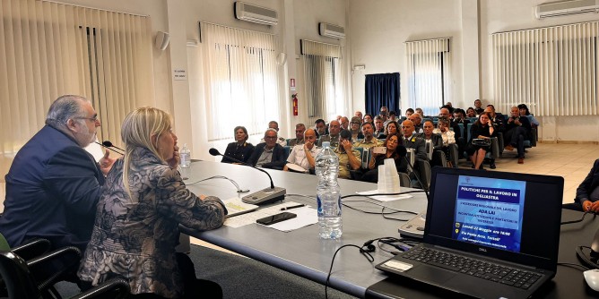 Lavoro, parte il tour della Regione