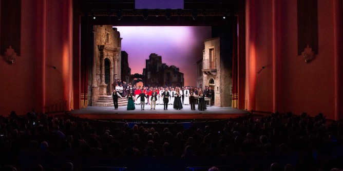 Teatro gremito per la prima di Cavalleria rusticana