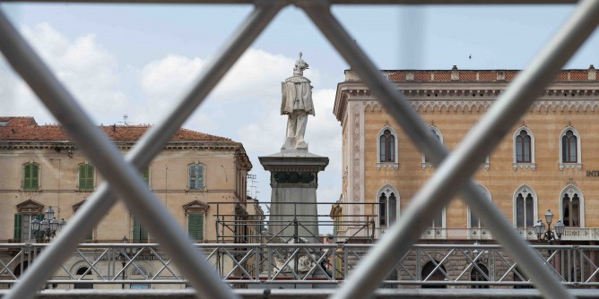 Lirica in una festa di piazza a Sassari