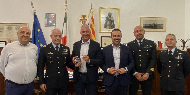 Il Corallo di Alghero <i>vola</i> nello spazio con la Virgin e Aeronautica