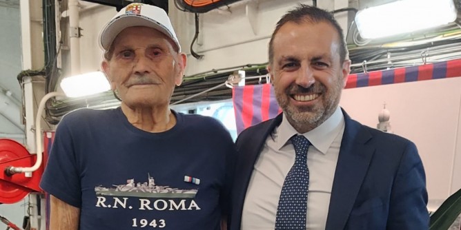 Corazzata Roma, Pais sulla <i>Cavour</i>. L'abbraccio con Bellazzini 101 anni