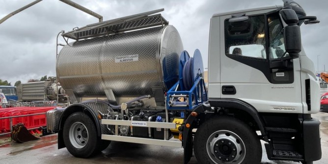 Autobotte nuova ma vecchi problemi ad Alghero