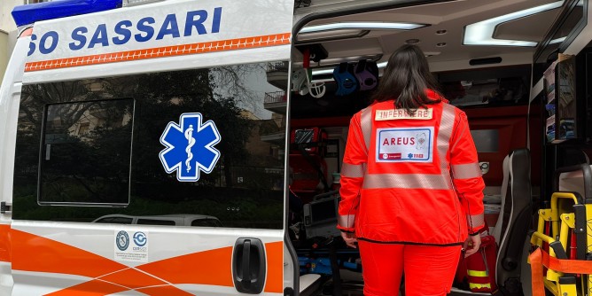 A Sassari nuova ambulanza con infermiere a bordo