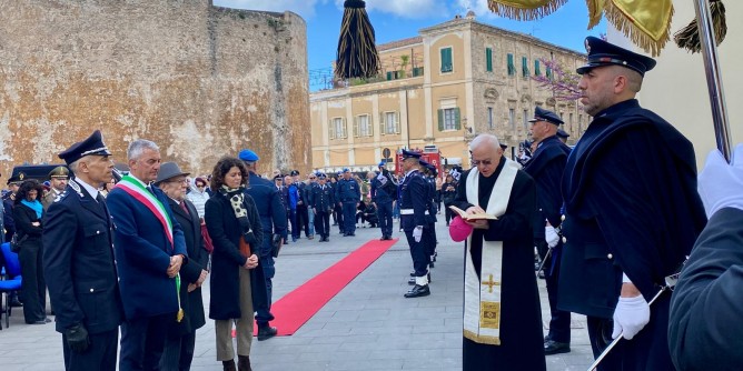 Targa agli agenti di custodia uccisi ad Alghero