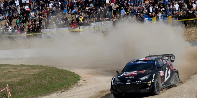 Al Rally Italia Sardegna 2024 tutti dietro <i>Ogier</i>