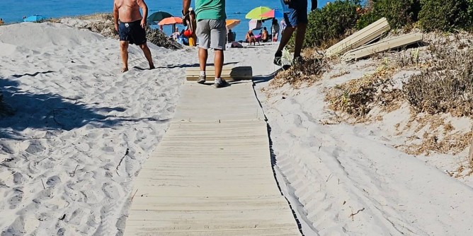 Maria Pia, nuove passerelle in spiaggia