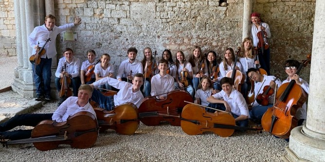 A Ploaghe la Early Music Youth Orchestra