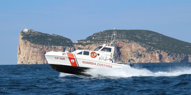 Gommone con 5 turisti s´incaglia a Punta Giglio