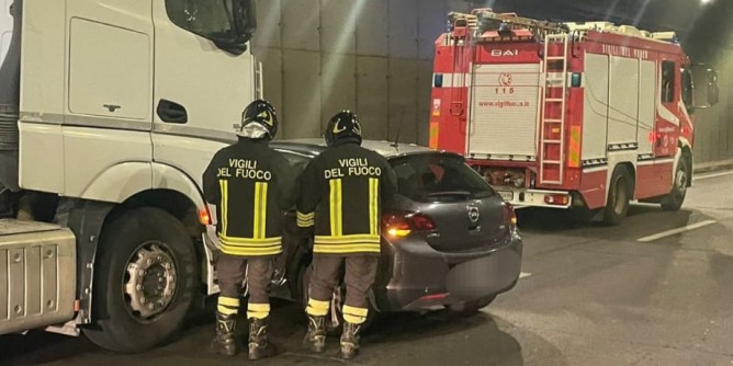 Schianto nella sopraelevata di Olbia 