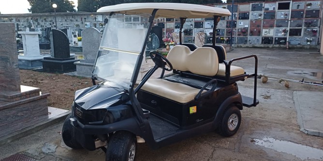 Cimitero, minicar per il saluto ai defunti