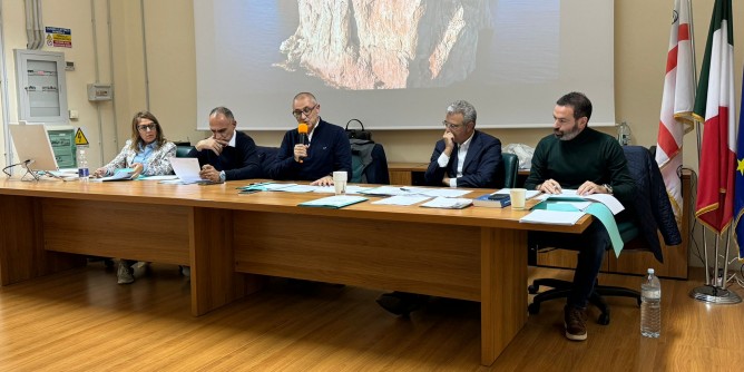 Debutta il presidente Orr al Parco. Via libera a due variazioni bilancio