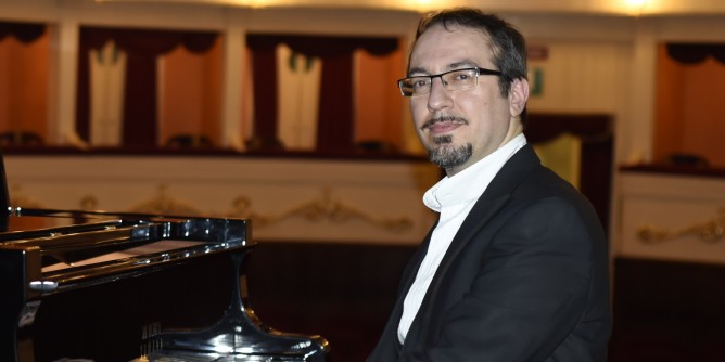 Il pianista Roberto Piana chiude il Festival Melos