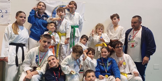 Karate: 14 medaglie algheresi a Quartucciu