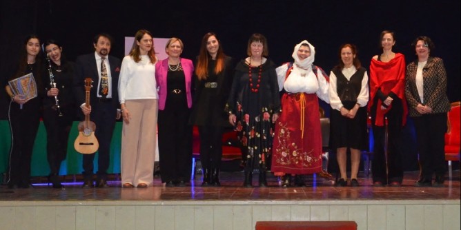 Premio Alghero Donna: le premiazioni a teatro