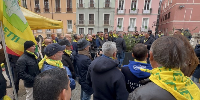 Sit-in Coldiretti a Cagliari: situazione idrica grave