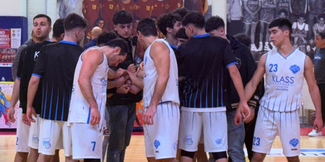 Basket, Klass Coras batte in casa la Torres