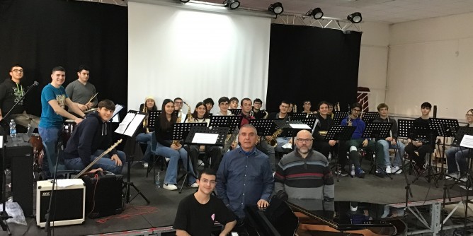 LAzuni Jazz Orchestra sul palco dell´Astra